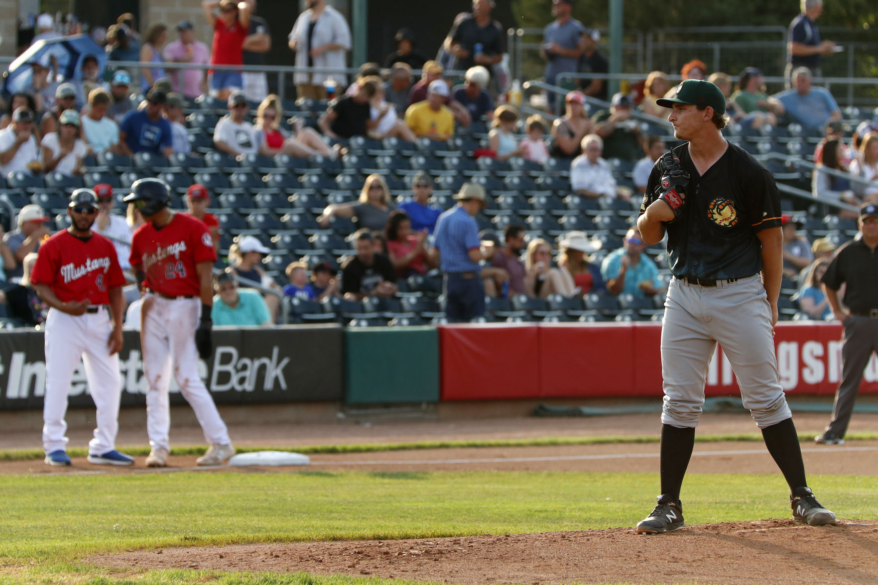 Mustangs v Boise Hawks